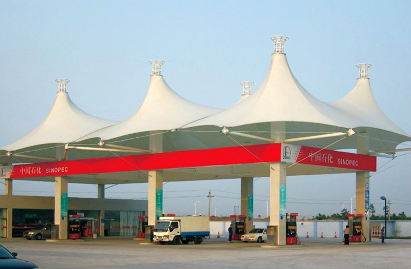 膜結(jié)構(gòu)加油站有什么優(yōu)點(diǎn)？為什么加油站頂棚優(yōu)先選擇膜結(jié)構(gòu)？