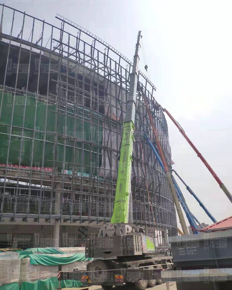 紹興國際會展中心一期B區會議中心PTFE膜結構工程火熱拼裝、吊裝中