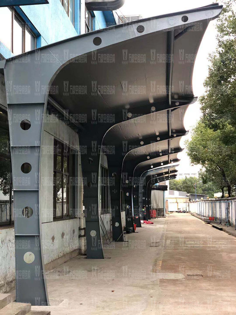 安裝膜結構車棚需要注意什么事項？膜結構車棚怎么安裝才能保證質量？