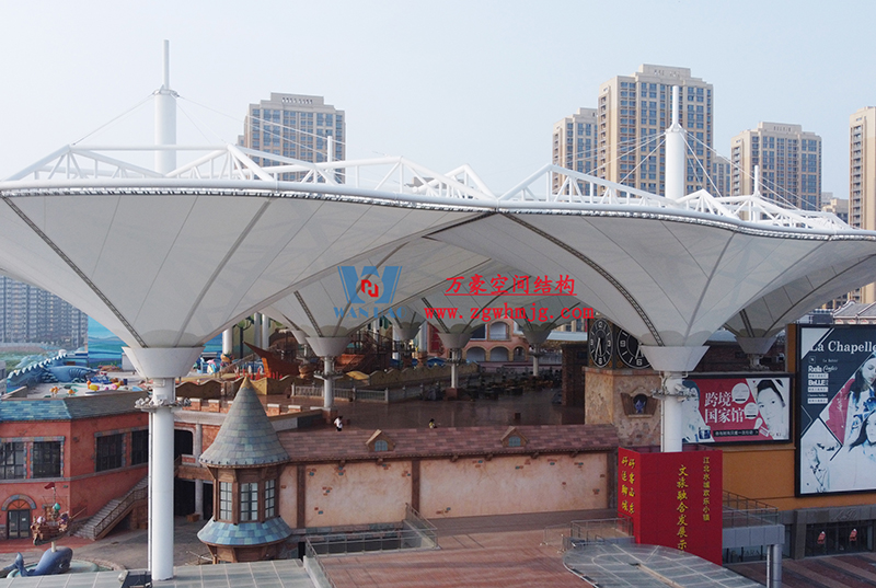 膜結(jié)構(gòu)工程抗風(fēng)能力強(qiáng)不強(qiáng) 膜結(jié)構(gòu)工程抗風(fēng)能力強(qiáng)不強(qiáng)