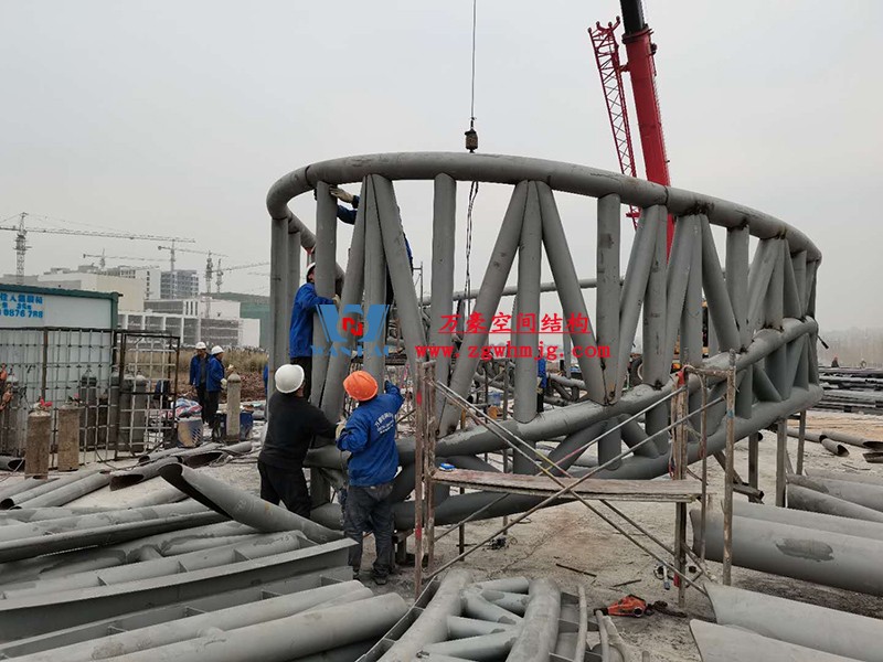 四川南充電影學院景觀膜結構工程位于四川省南充市，此工程由寧波萬豪空間結構工程有限公司承建。  四川南充電影學院景觀膜結構工程  四川南充電影學院景觀膜結構工程  四川南充電影學院景觀膜結構工程  四川南充電影學院景觀膜結構工程  四川南充電影學院景觀膜結構工程  四川南充電影學院景觀膜結構工程  四川南充電影學院景觀膜結構工程  四川南充電影學院景觀膜結構工程  四川南充電影學院景觀膜結構工程  四川南充電影學院景觀膜結構工程  四川南充電影學院景觀膜結構工程