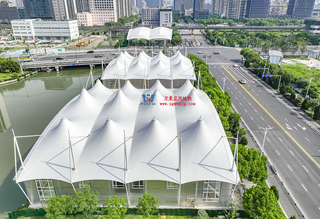 已悄然服務(wù)我們多年的膜結(jié)構(gòu)建筑 已悄然服務(wù)我們多年的膜結(jié)構(gòu)建筑