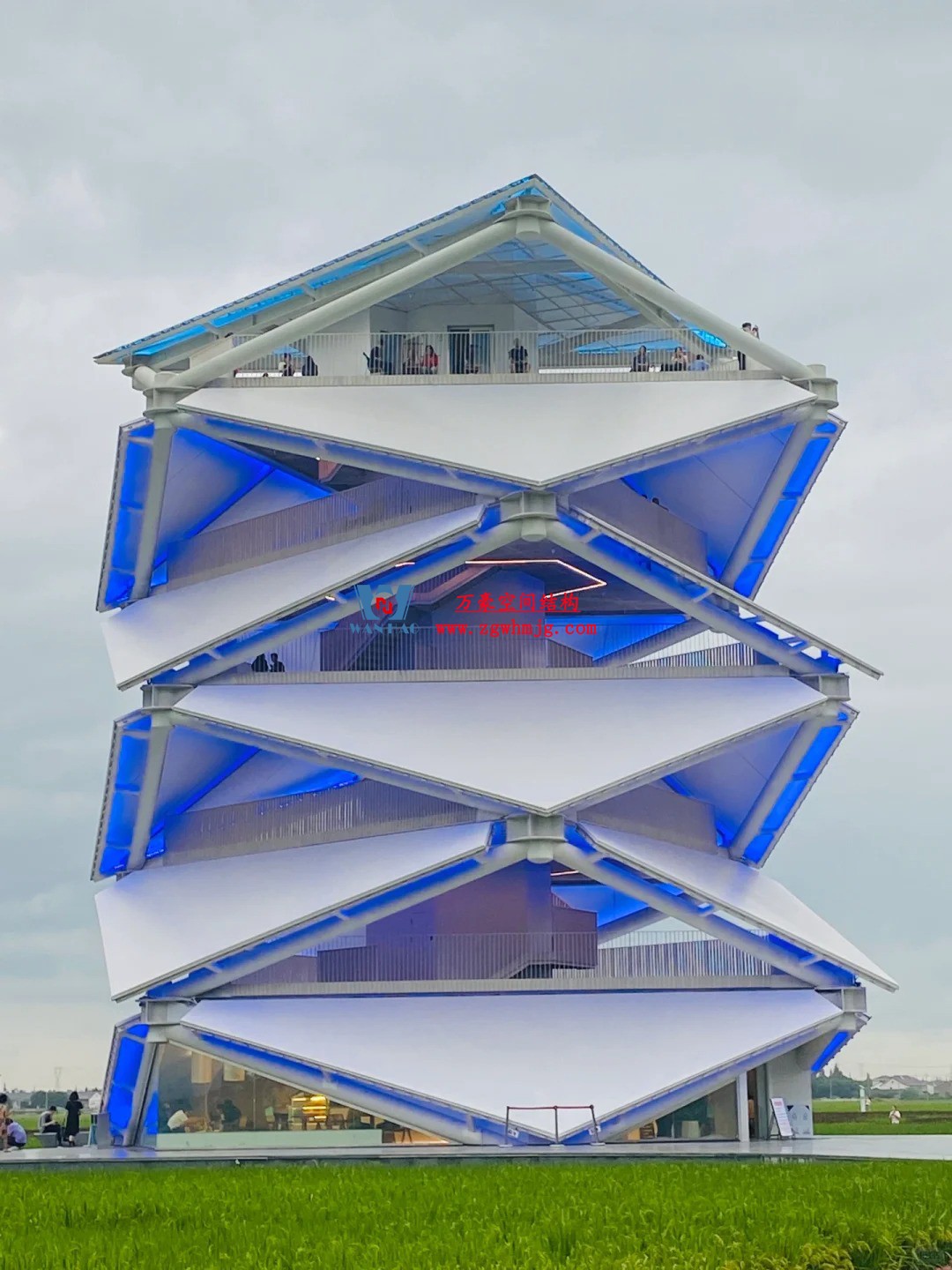 創意與藝術美感兼具的鋼膜結構建筑