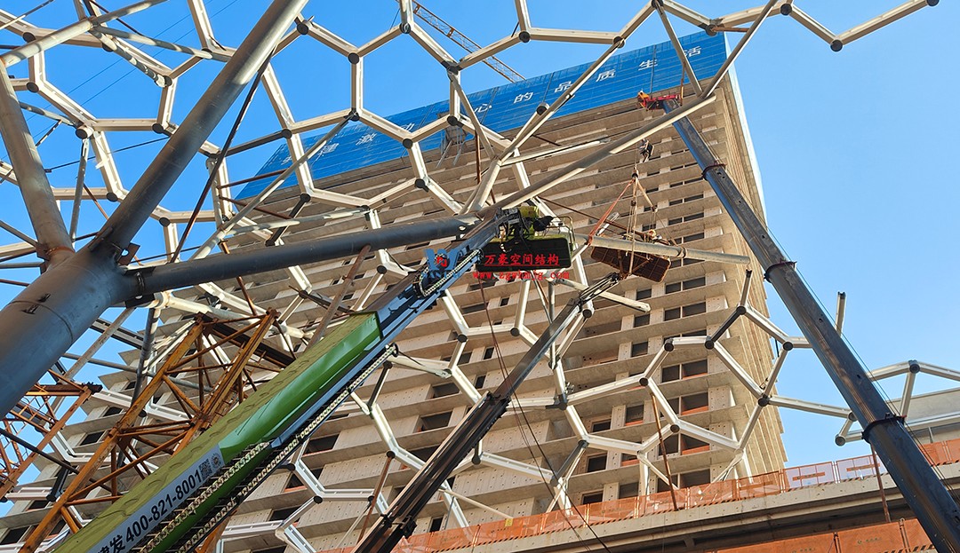 “老故事 新生活”——ETFE膜結構天幕,賦新生活理想 “老故事 新生活”——ETFE膜結構天幕,賦新生活理想