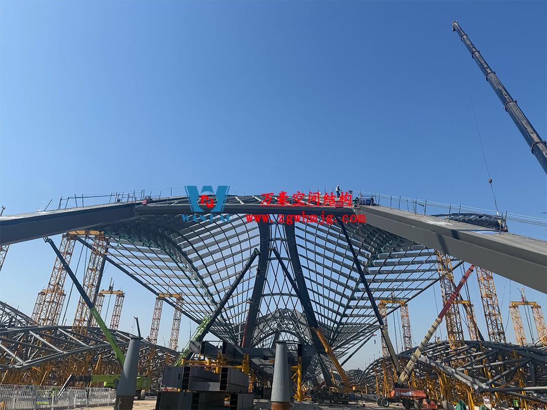 鄭州中原高鐵港數字展貿城鋼結構項目
