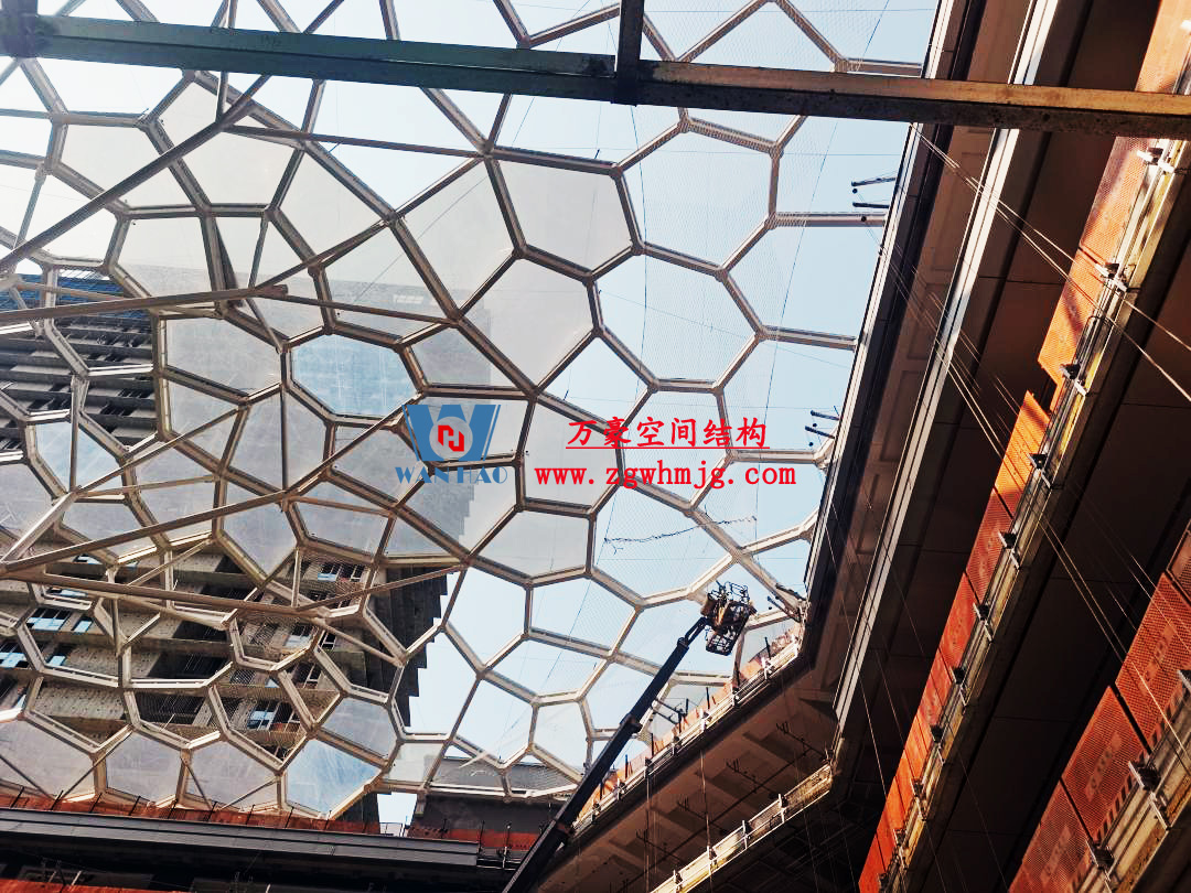 安吉縣昌碩小區(qū)地塊房產(chǎn)開發(fā)項(xiàng)目ETFE天幕