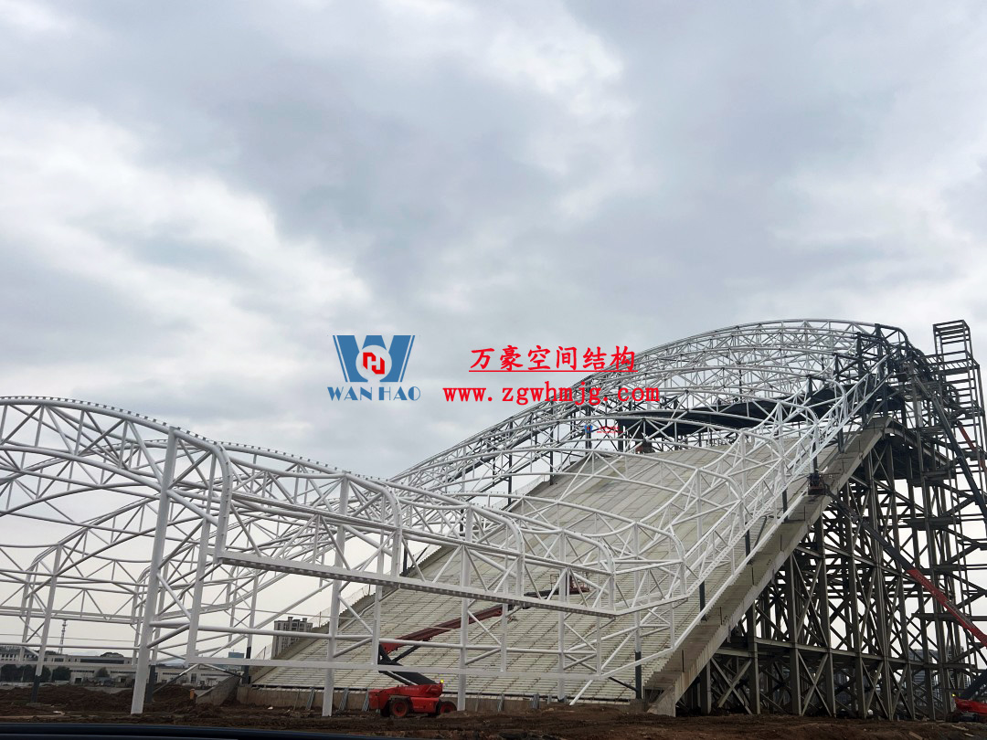 比亞迪紹興嵊州賽車場干拔沙坡觀景平臺鋼結(jié)構(gòu)項(xiàng)目