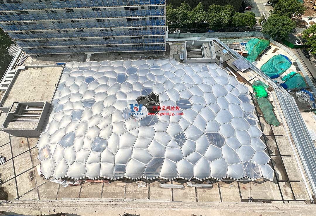 安吉云安里ETFE氣枕商業天幕圓滿完工