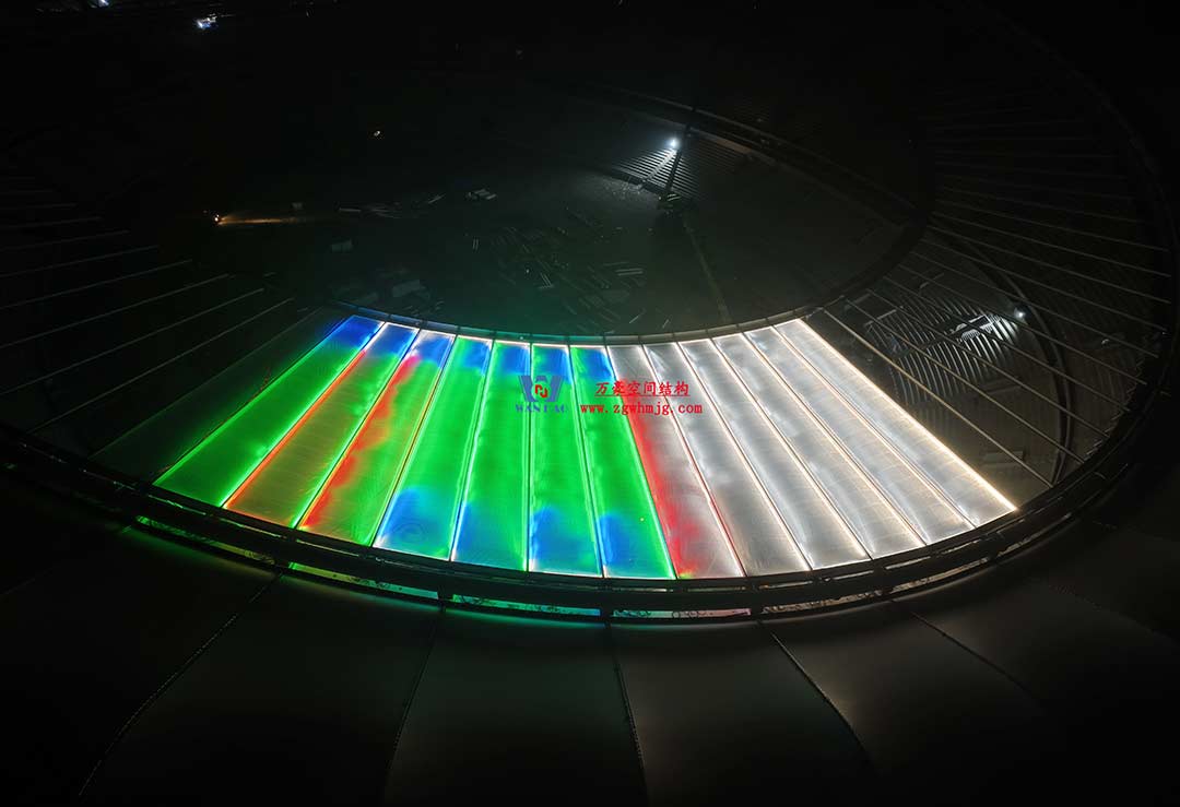 太湖之畔，華燈初上|無(wú)錫奧體中心施工加速