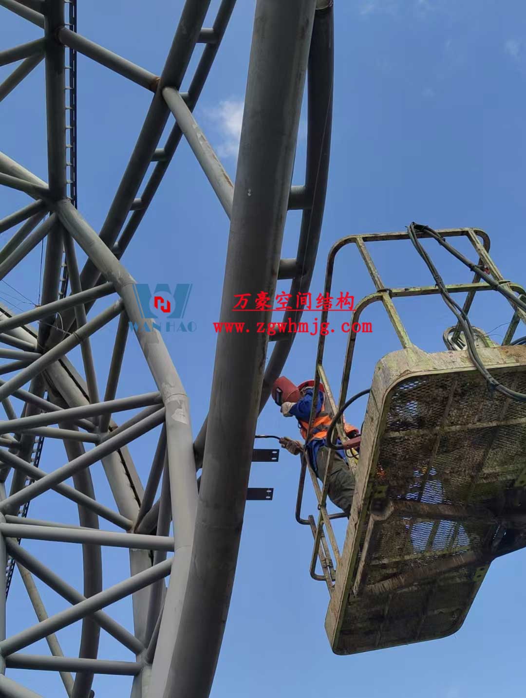 瑞麗國際文體中心建設(shè)項目體育場屋面膜結(jié)構(gòu)工程