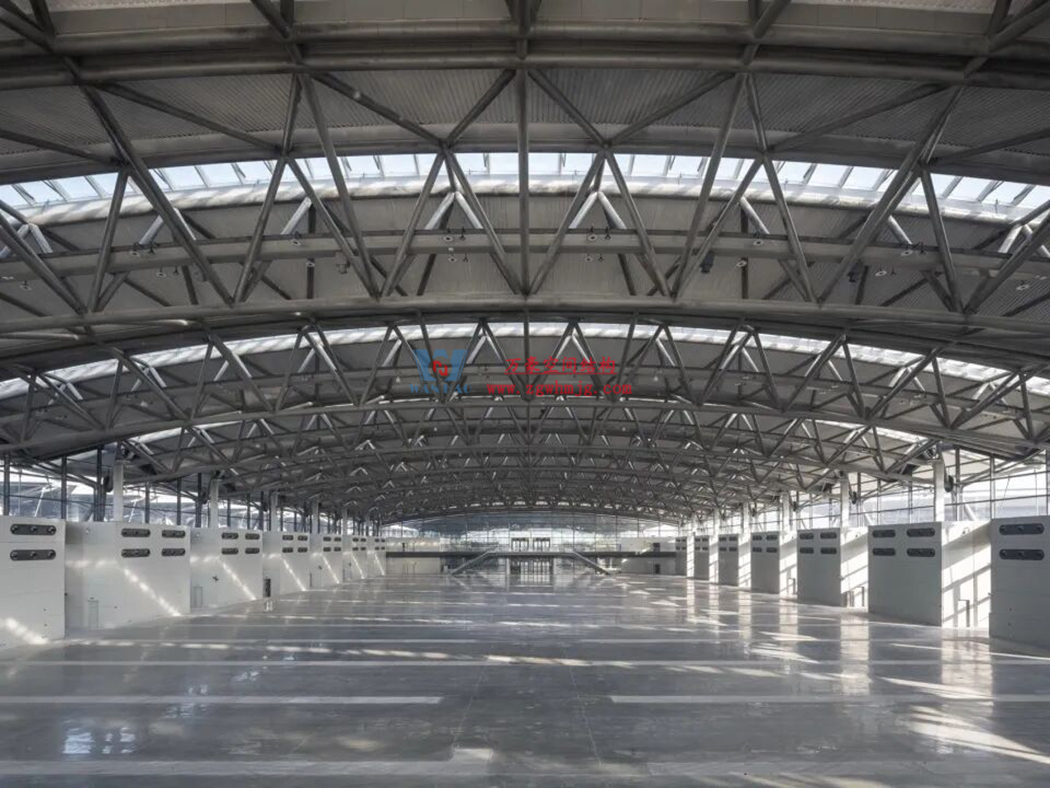 中原會展二期竣工！浙江萬豪集團助力打造城市巨型天幕