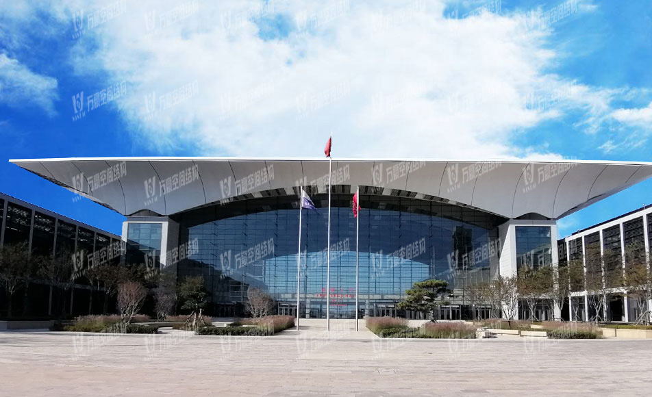 PTFE膜材有哪些特點(diǎn)？為什么PTFE膜材如此受歡迎?