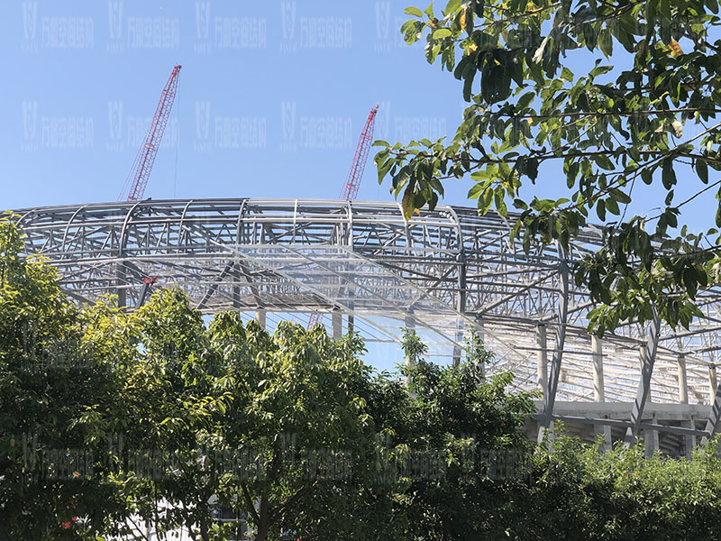 重慶龍興足球場ETFE屋面膜結構工程樣板區(qū)鋼膜結構完成