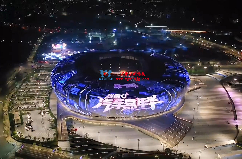 假期還在繼續，這個ETFE膜結構足球場內精彩正在上演~